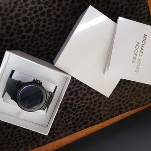 Michael Kors Dylan smart watch
